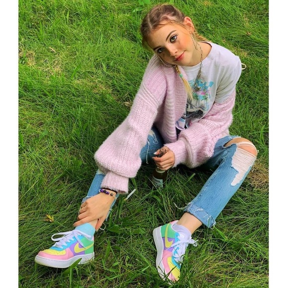 Meet your Posher, Ruthie - Picture 2 of 4